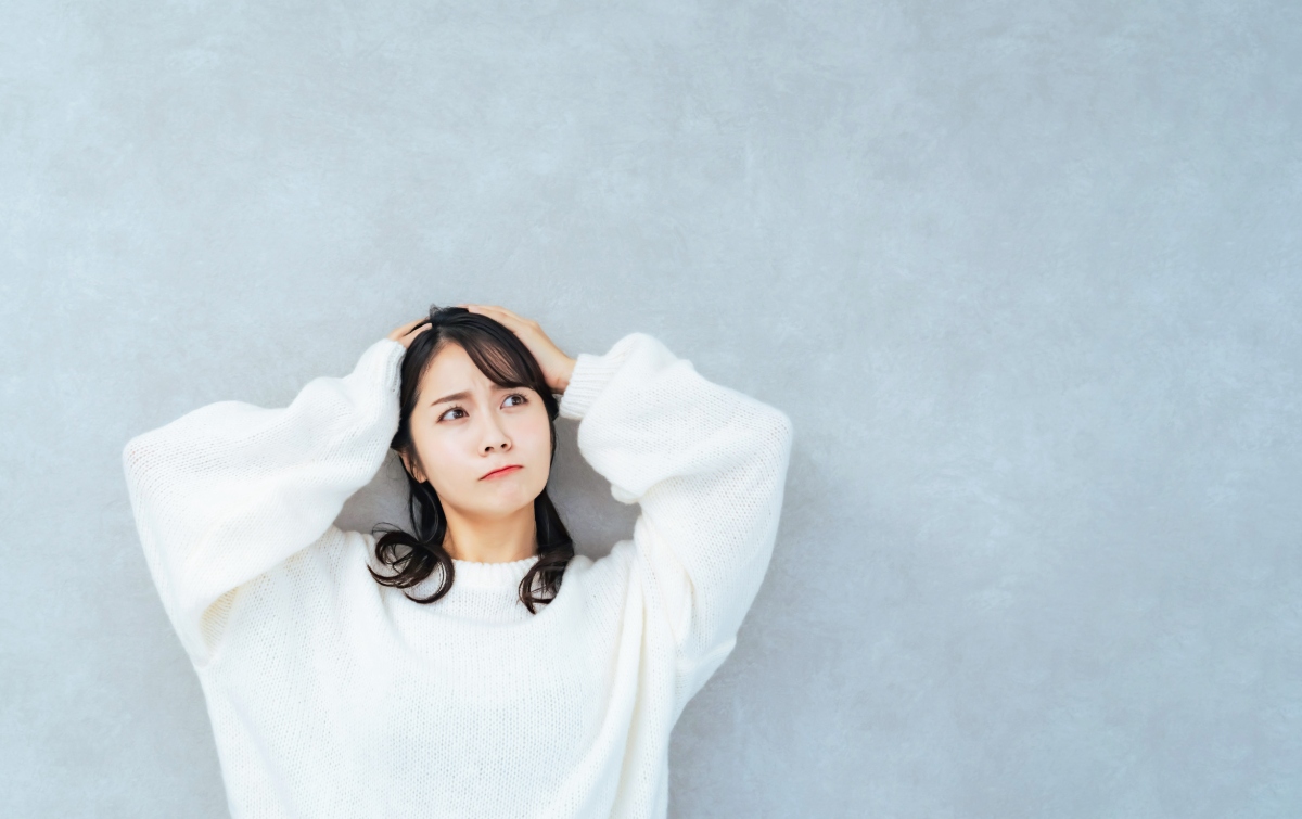 セラミックの歯は変色する?